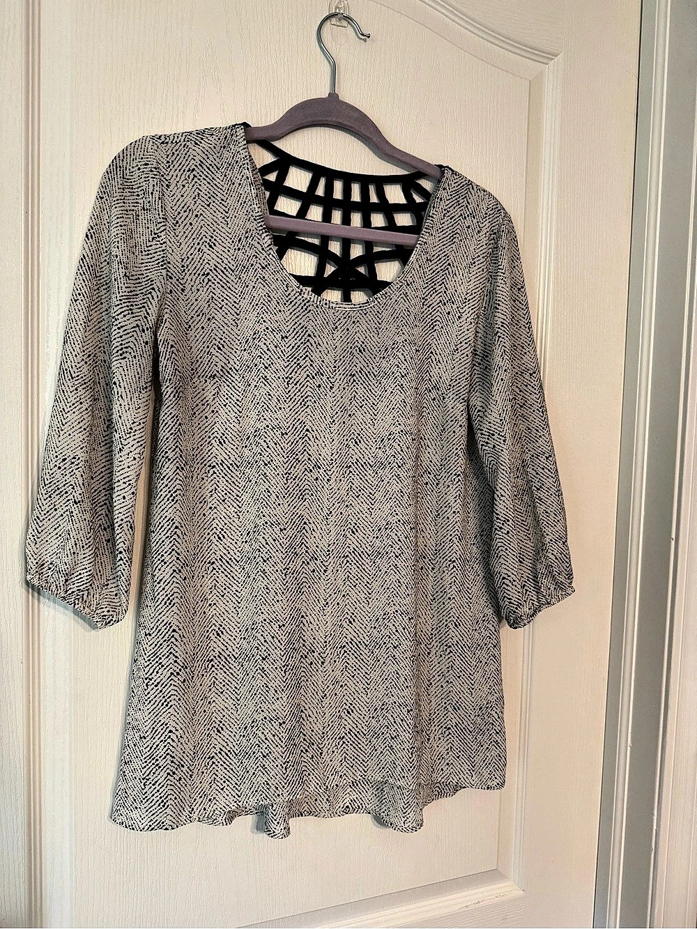 Maurice’s White & Black Top